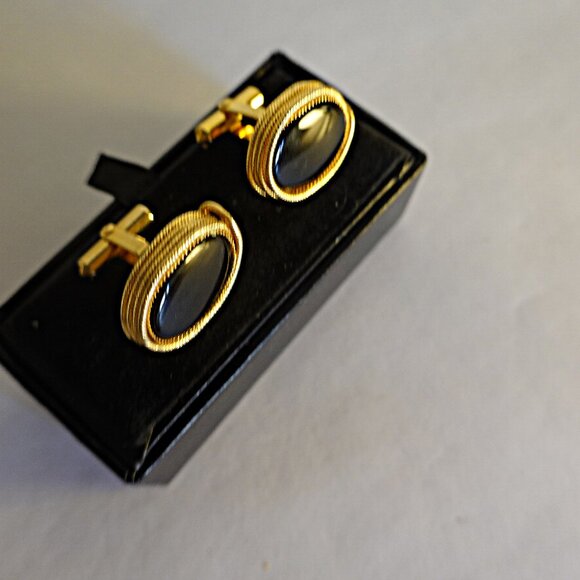 Destino Oval ONYX Gold Plated Cufflinks - Picture 1 of 2